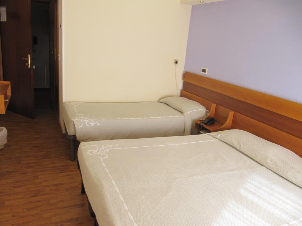 Hotel Sirena Senigallia Room photo