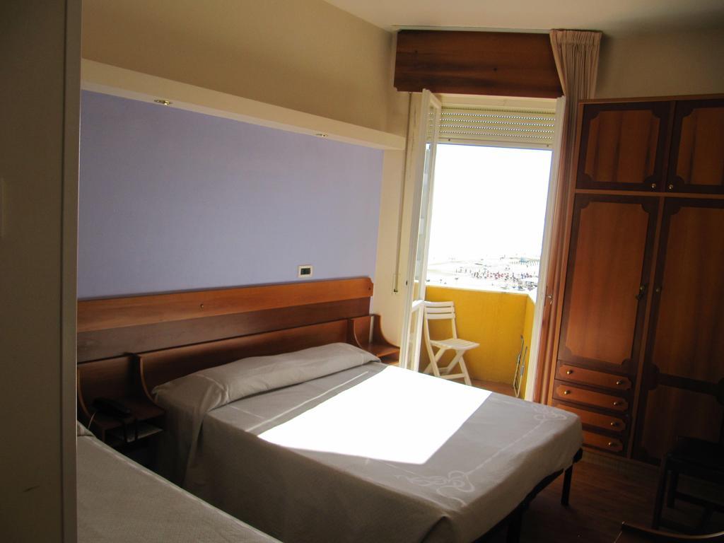 Hotel Sirena Senigallia Room photo